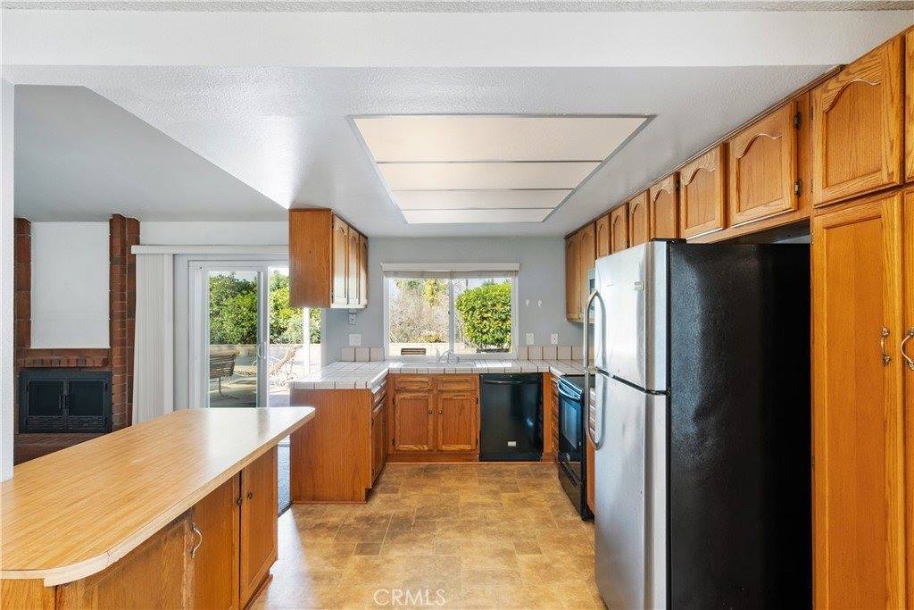 1025 Monte Vista Drive, Riverside, CA 92507