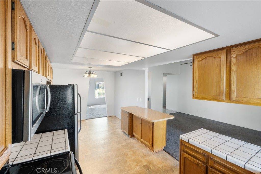 1025 Monte Vista Drive, Riverside, CA 92507