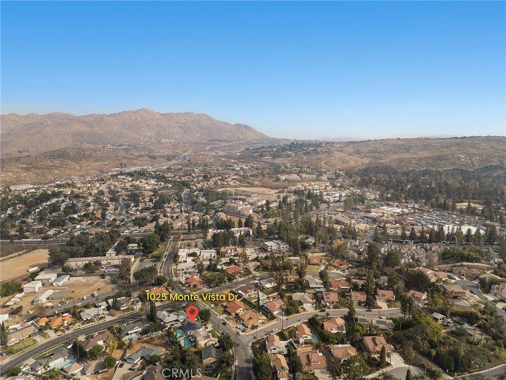 1025 Monte Vista Drive, Riverside, CA 92507