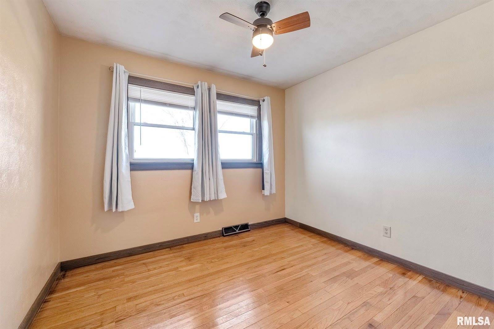 2963 Highway 67 Highway, Camanche, IA 52730