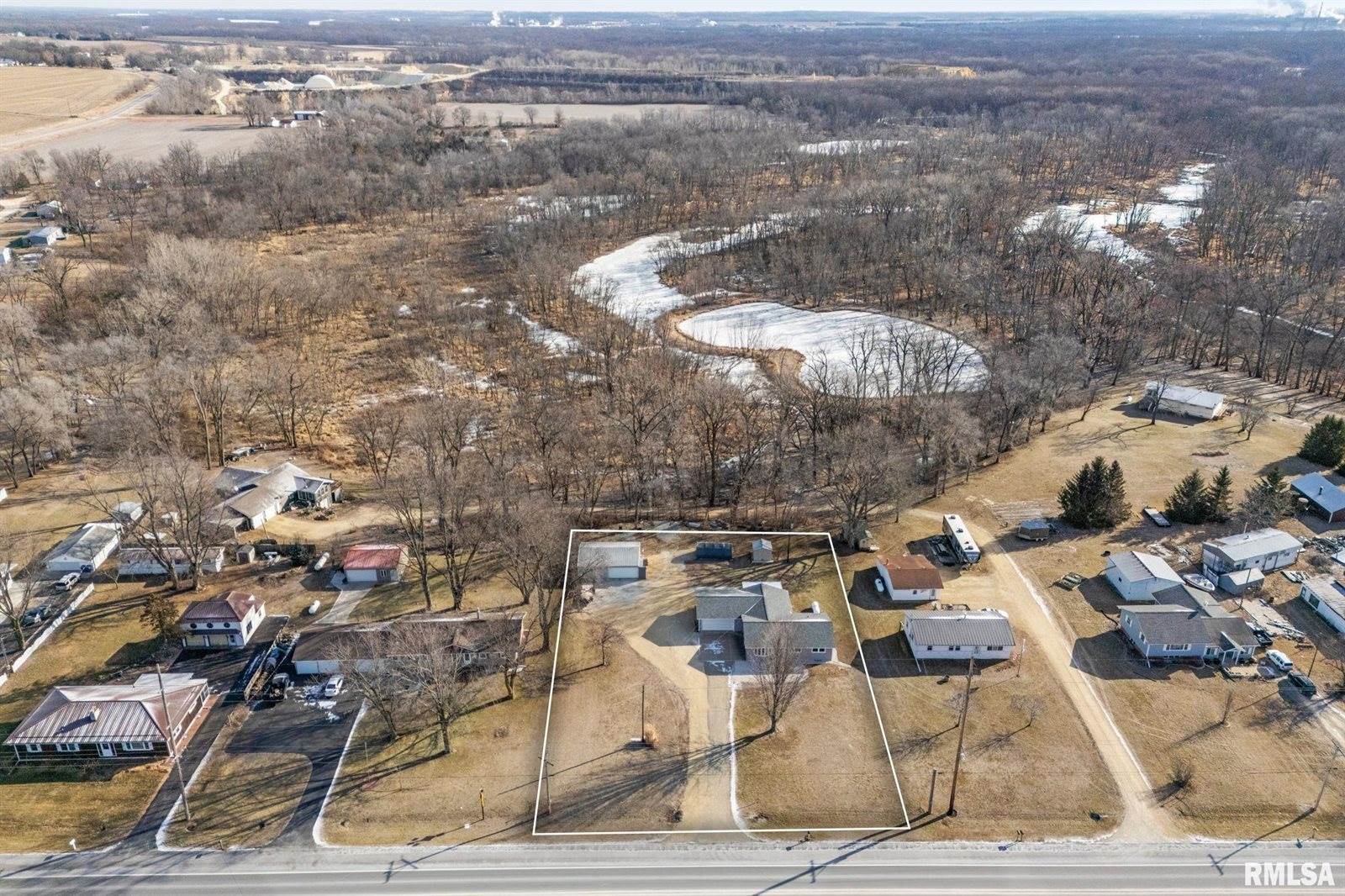 2963 Highway 67 Highway, Camanche, IA 52730