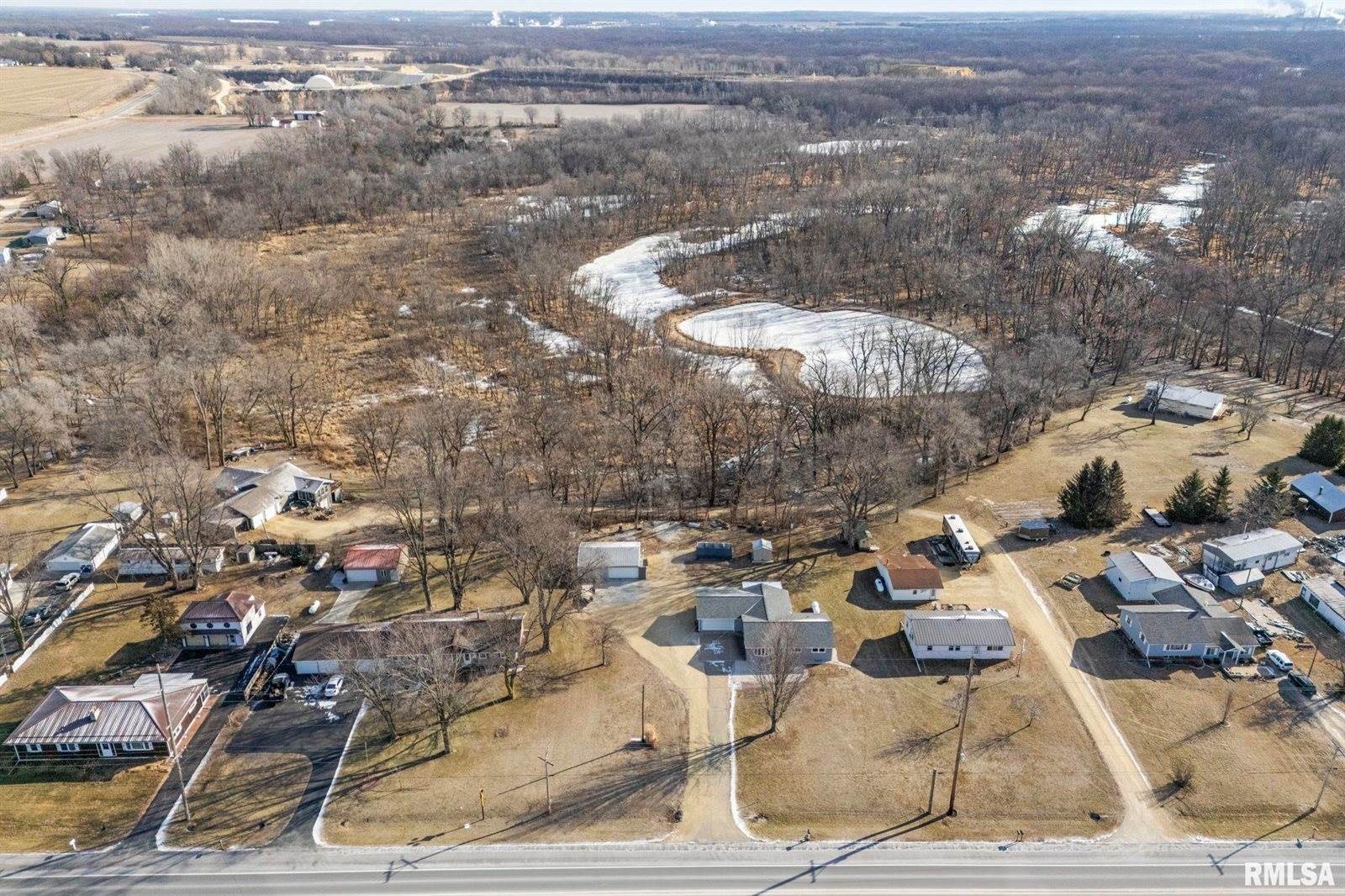 2963 Highway 67 Highway, Camanche, IA 52730