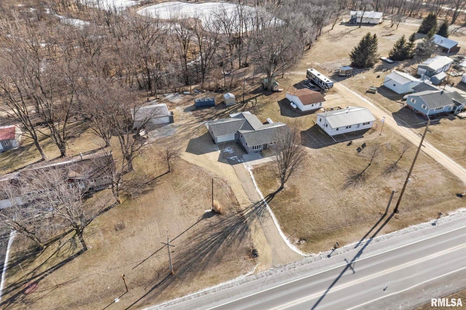 2963 Highway 67 Highway, Camanche, IA 52730