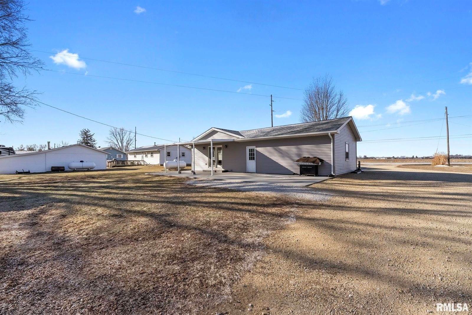 2963 Highway 67 Highway, Camanche, IA 52730