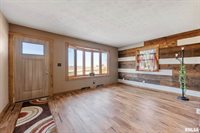 2963 Highway 67 Highway, Camanche, IA 52730