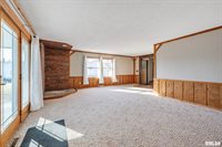 2963 Highway 67 Highway, Camanche, IA 52730