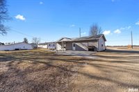 2963 Highway 67 Highway, Camanche, IA 52730