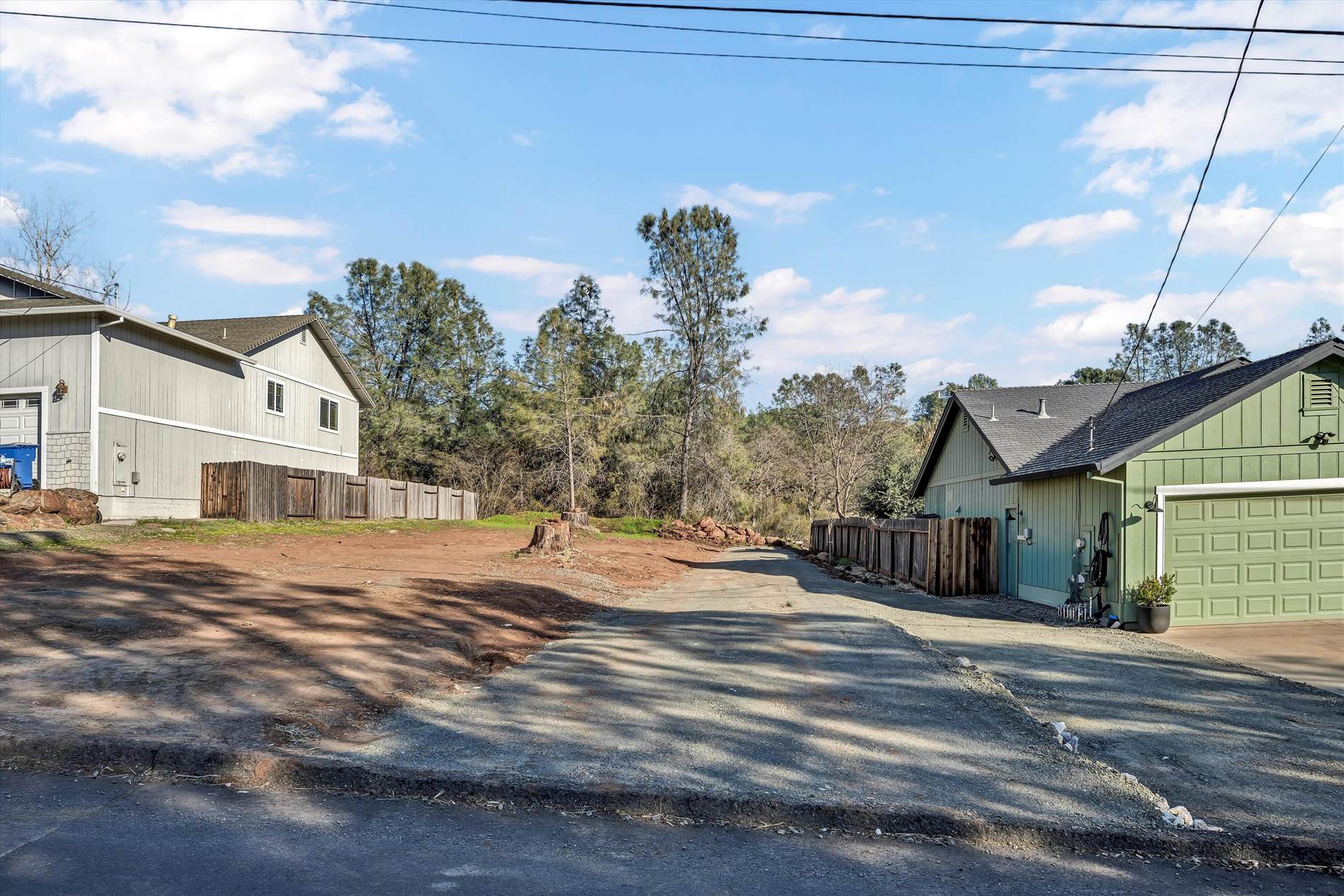 19298 Ravenhill Road, Hidden Valley Lake, CA 95467