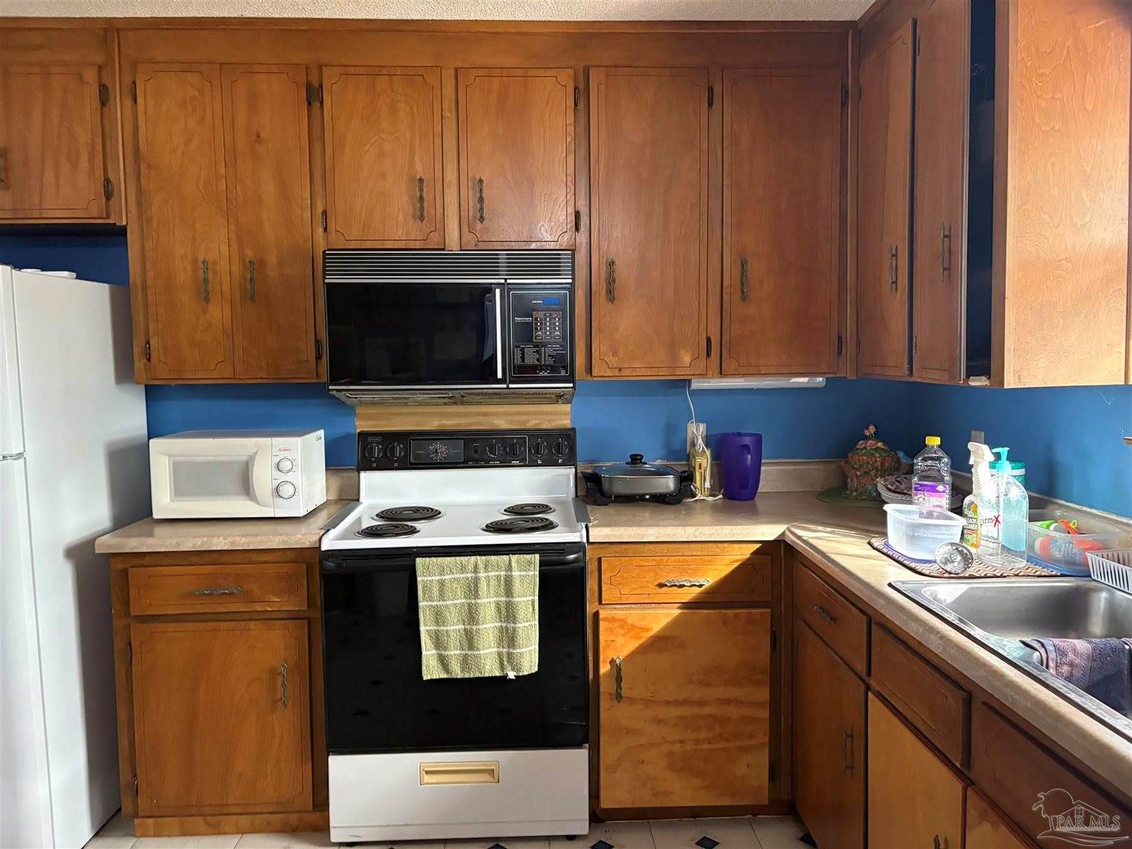 5590 Byrom St, Milton, FL 32570