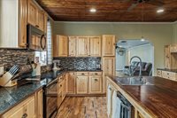 602 2nd St, Chattanooga, OK 73528
