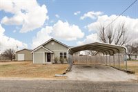 602 2nd St, Chattanooga, OK 73528