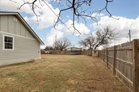 602 2nd St, Chattanooga, OK 73528