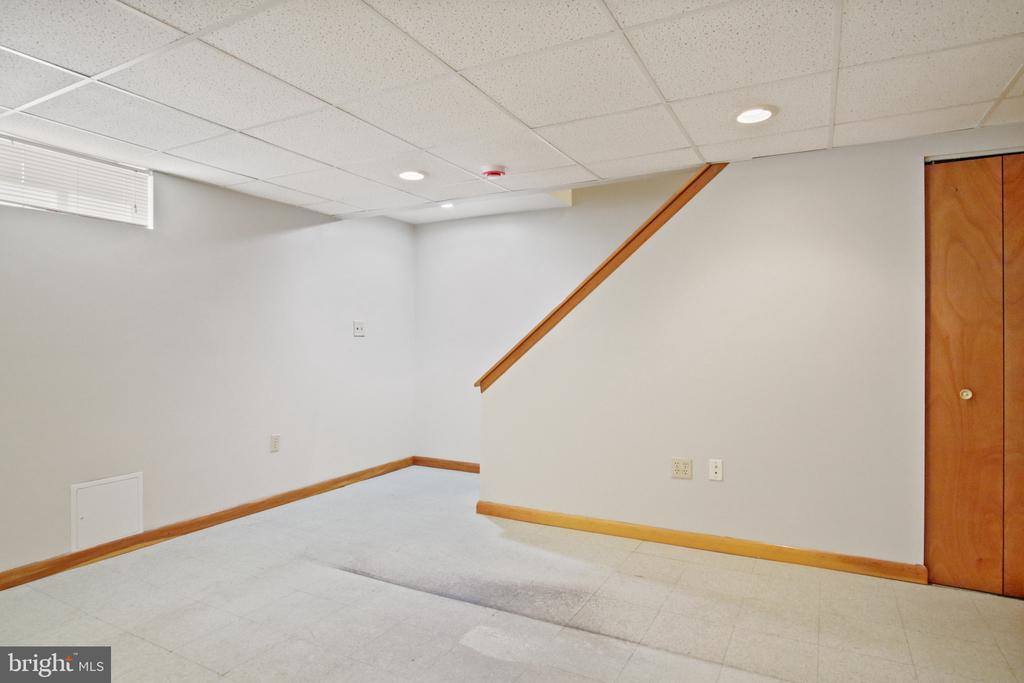 1102 Laurens Street, Baltimore, MD 21217