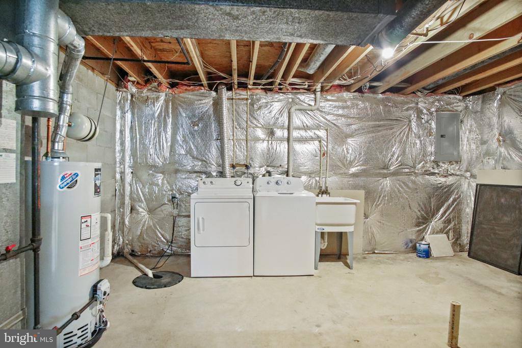 1102 Laurens Street, Baltimore, MD 21217