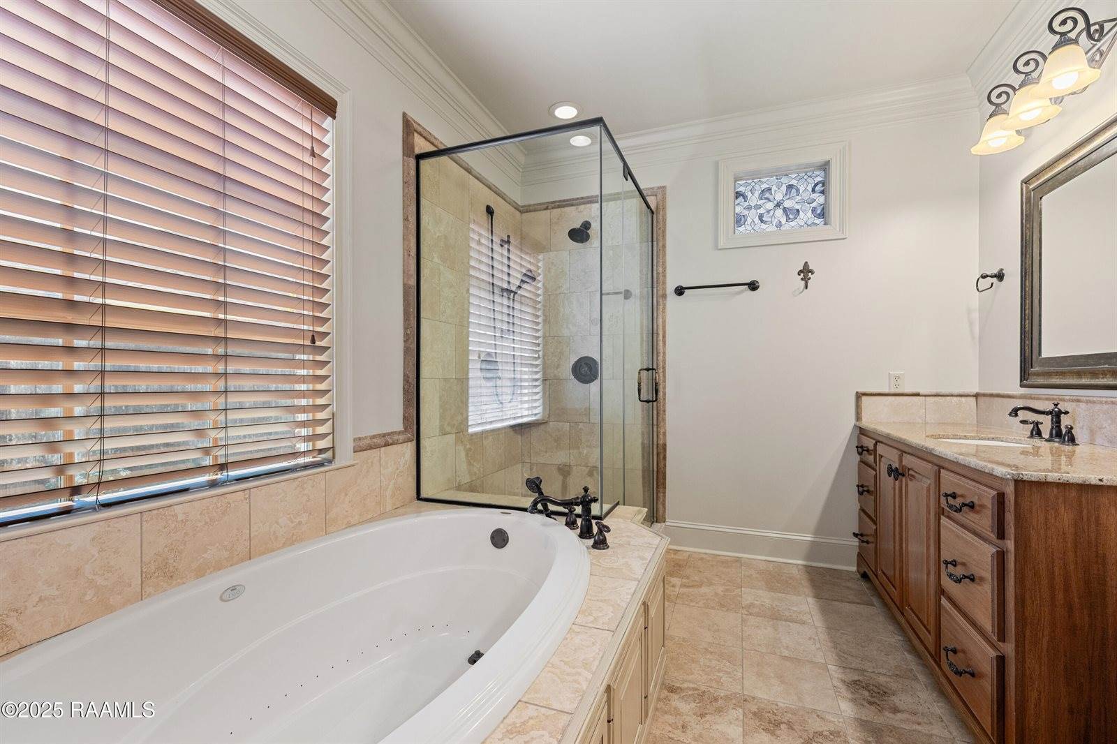 105 Shinnecock Hills Drive, Broussard, LA 70518