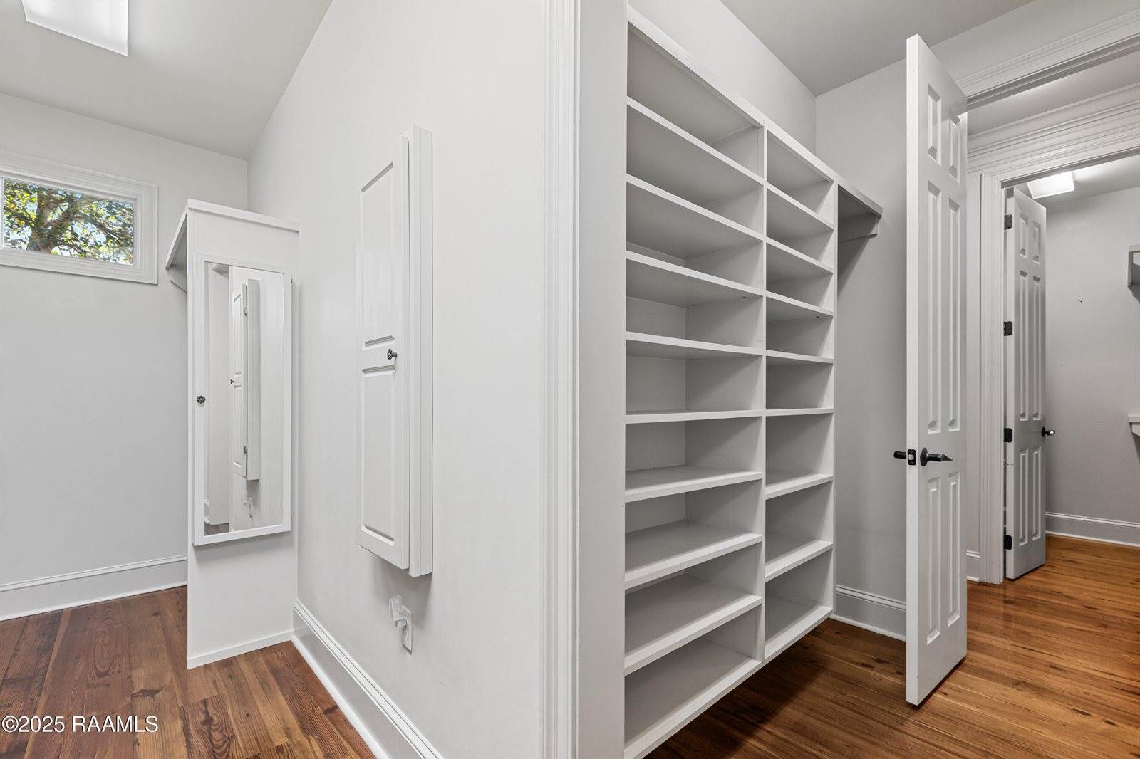 105 Shinnecock Hills Drive, Broussard, LA 70518