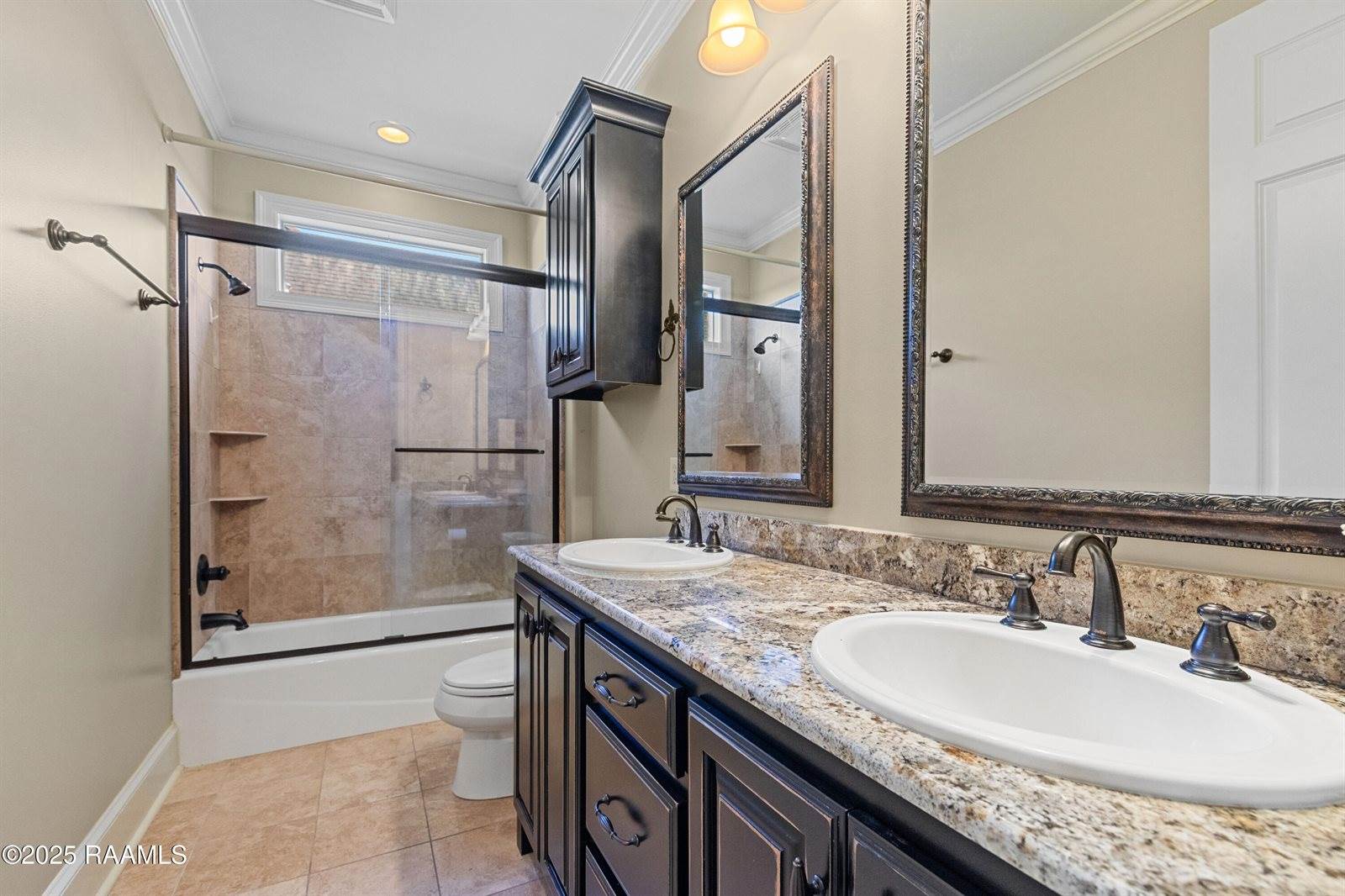 105 Shinnecock Hills Drive, Broussard, LA 70518