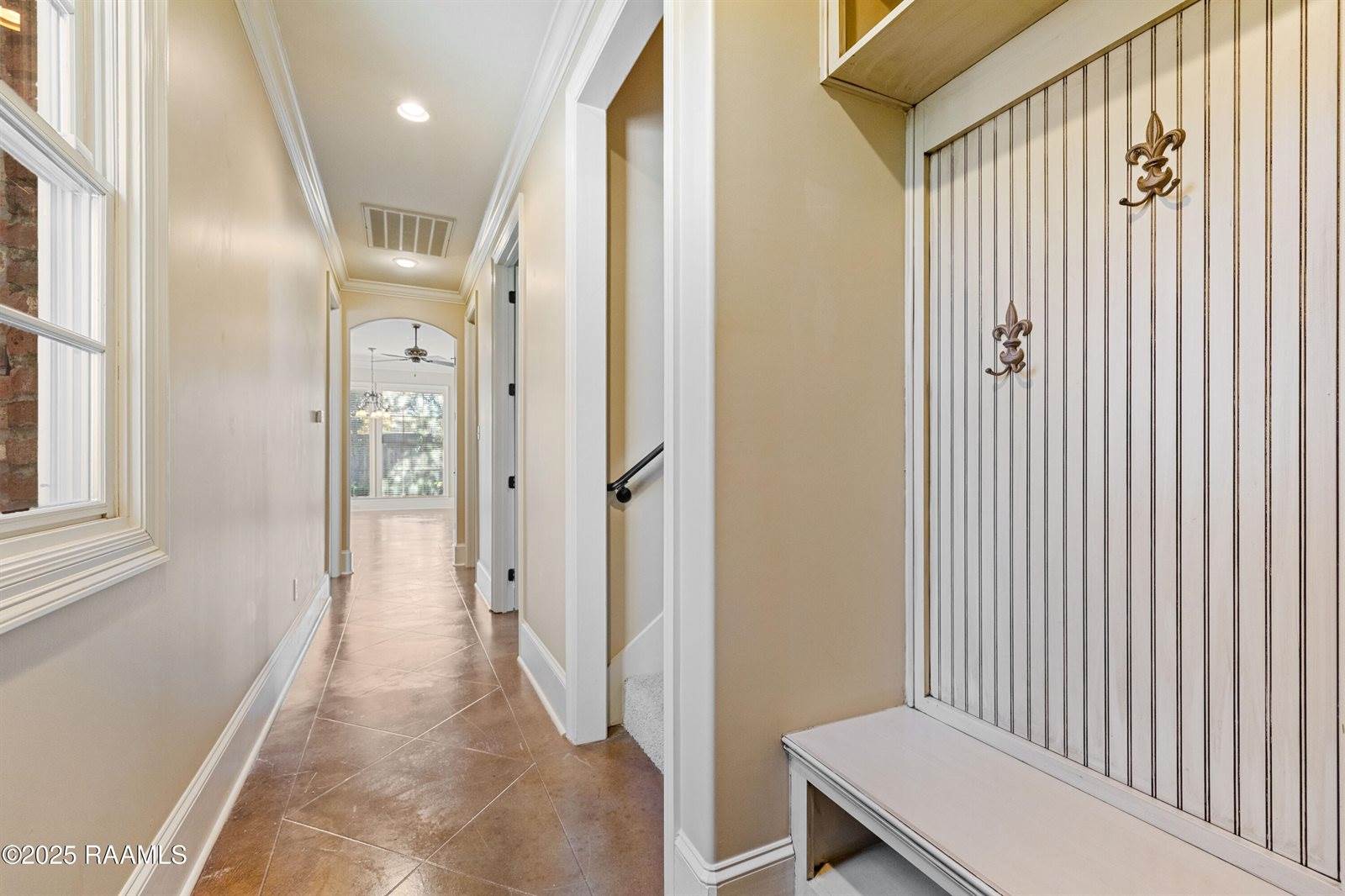 105 Shinnecock Hills Drive, Broussard, LA 70518