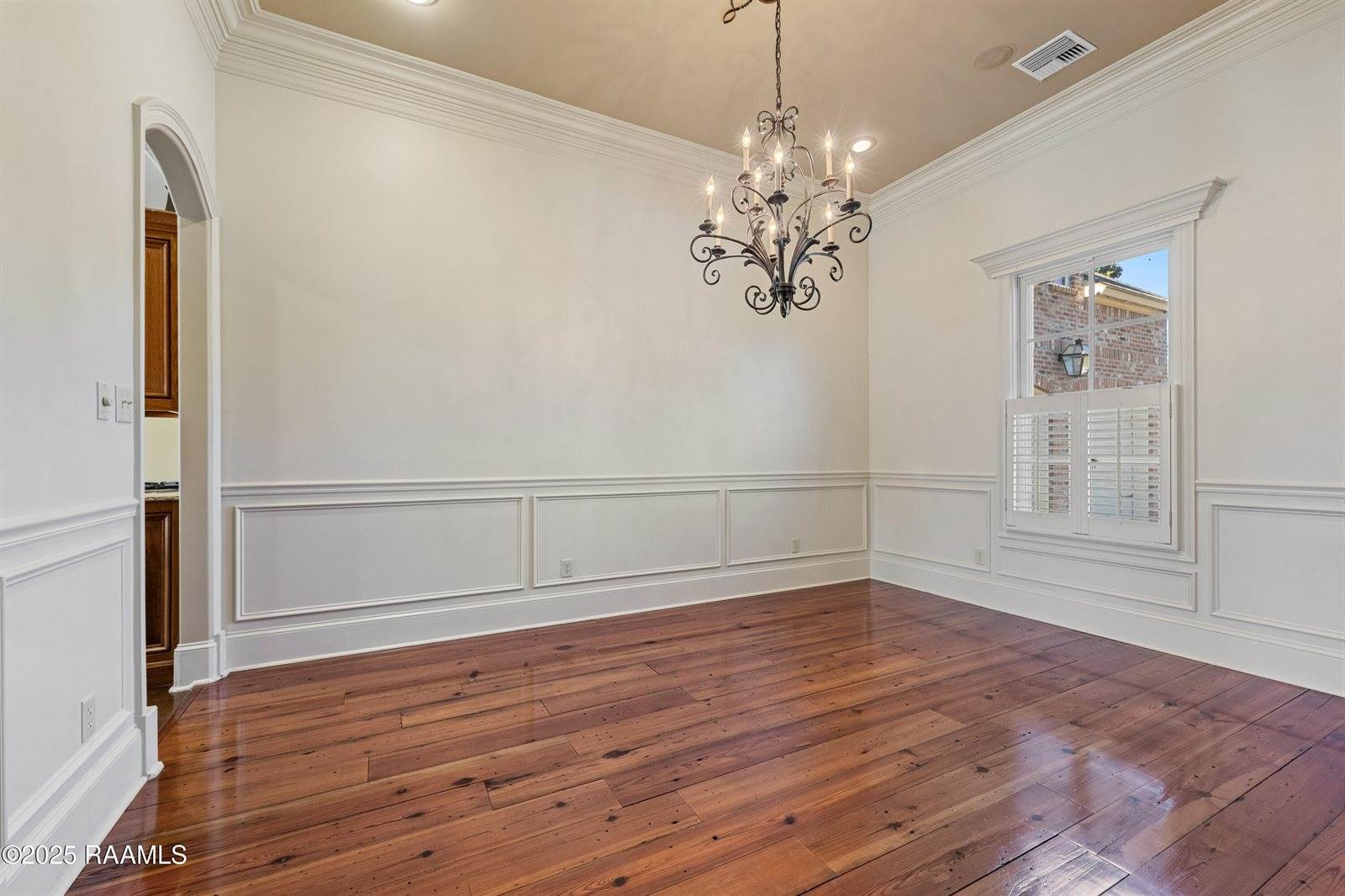 105 Shinnecock Hills Drive, Broussard, LA 70518