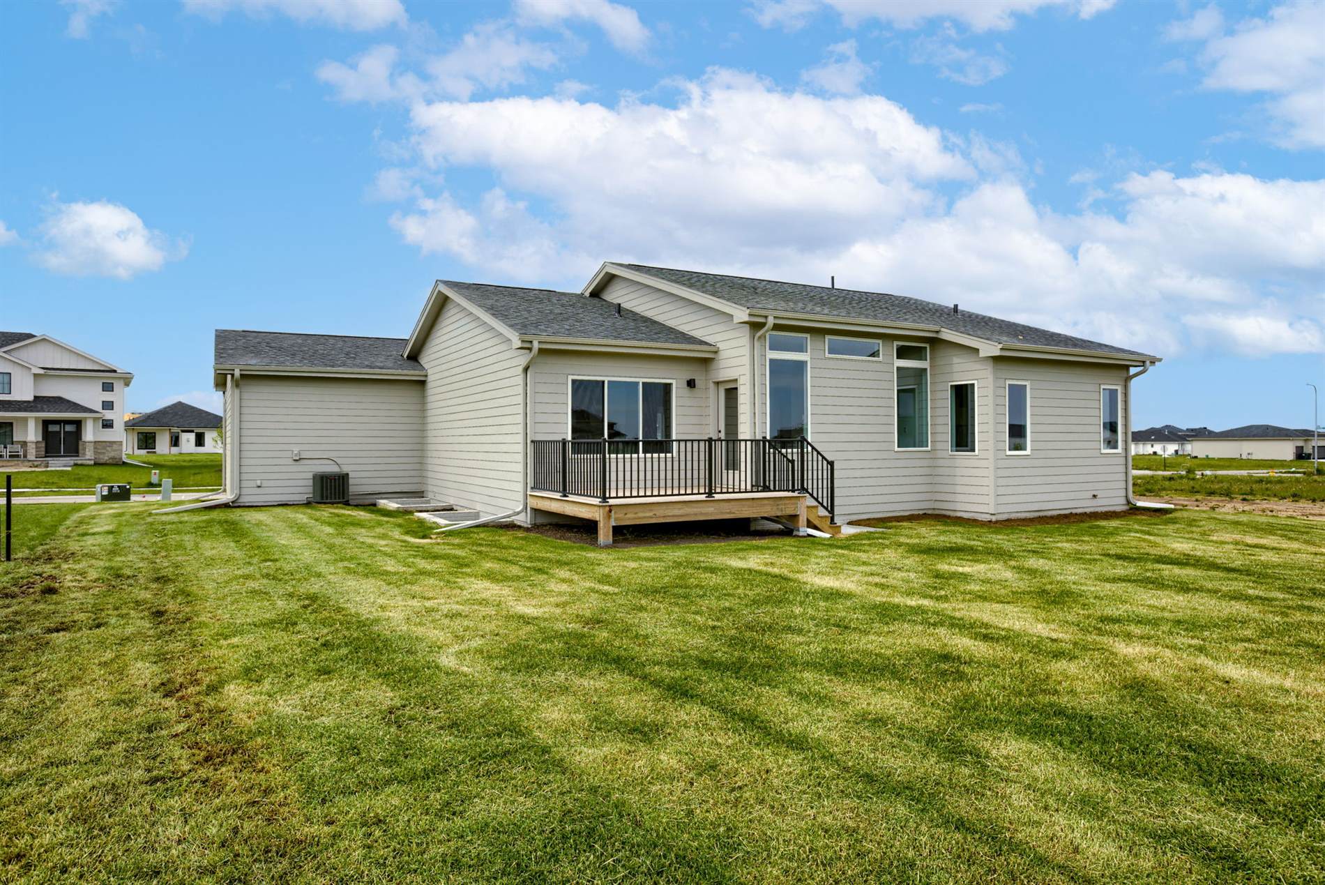 21008 Hartman Avenue, Elkhorn, NE 68022