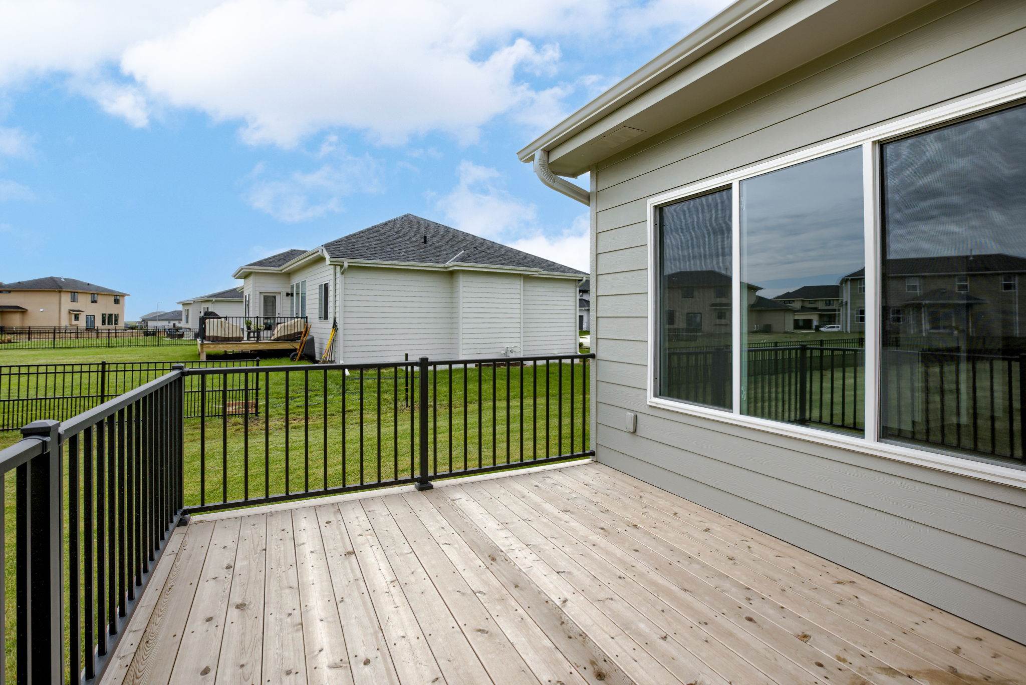 21008 Hartman Avenue, Elkhorn, NE 68022