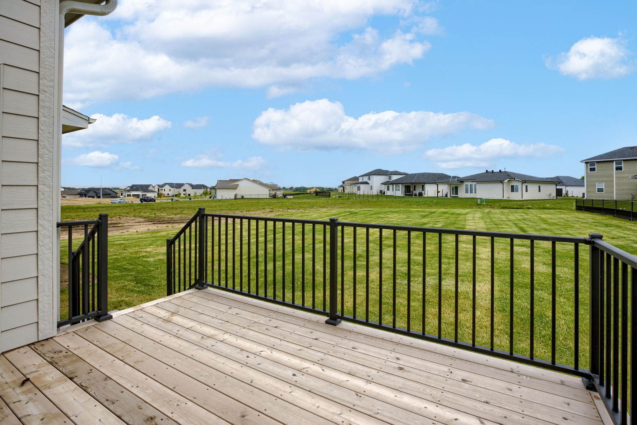 21008 Hartman Avenue, Elkhorn, NE 68022