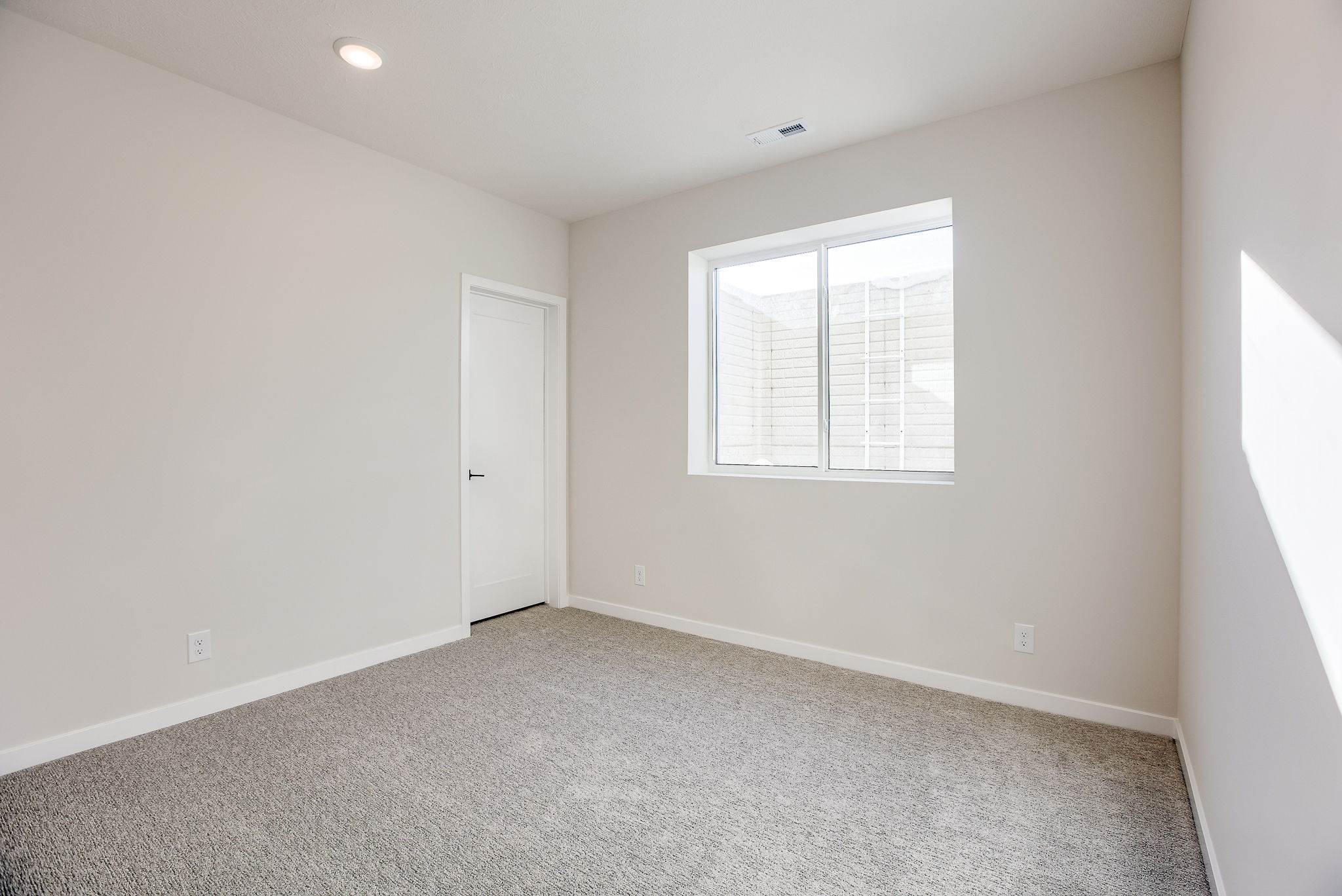 21150 Jessie Avenue, Elkhorn, NE 68022