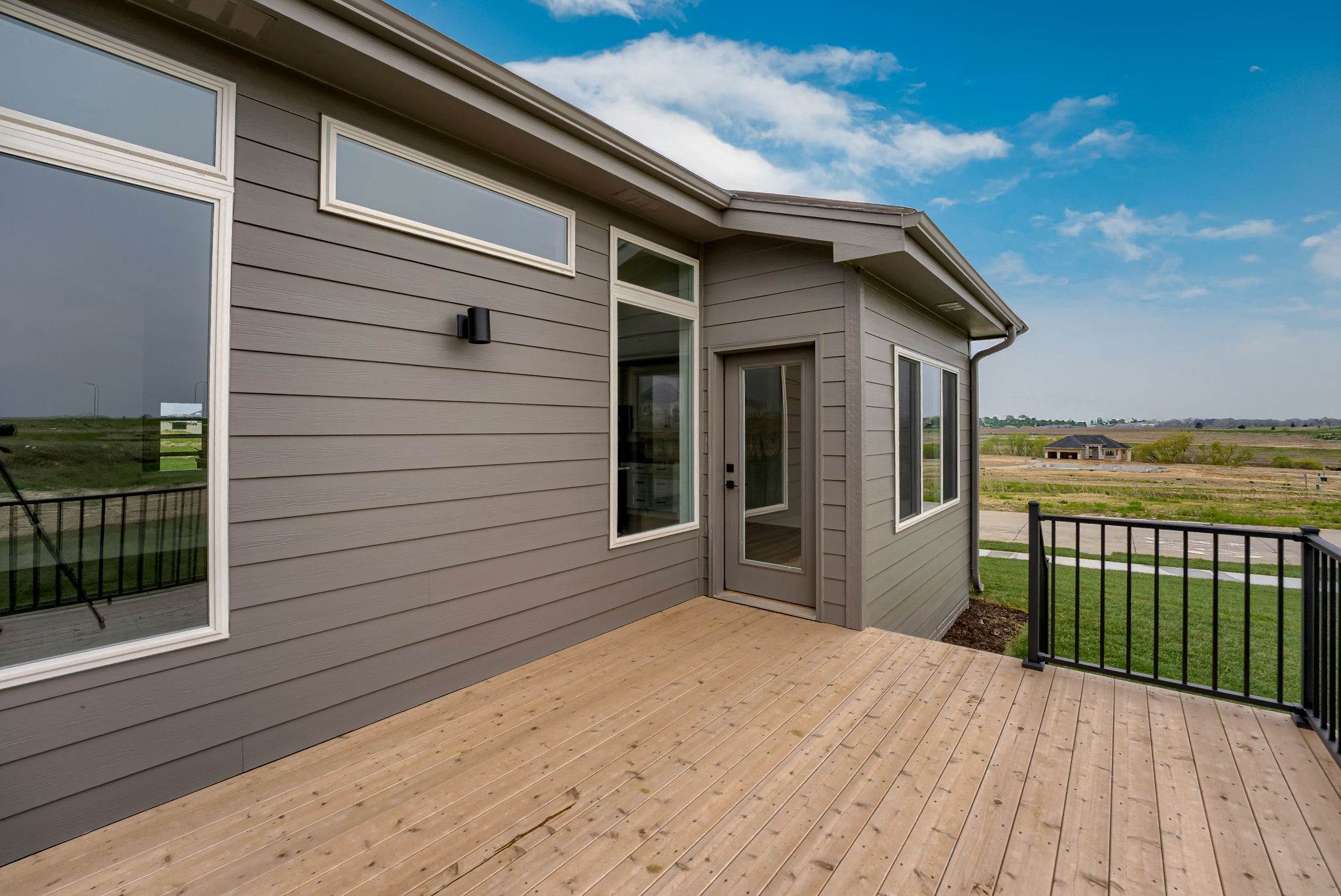 21150 Jessie Avenue, Elkhorn, NE 68022