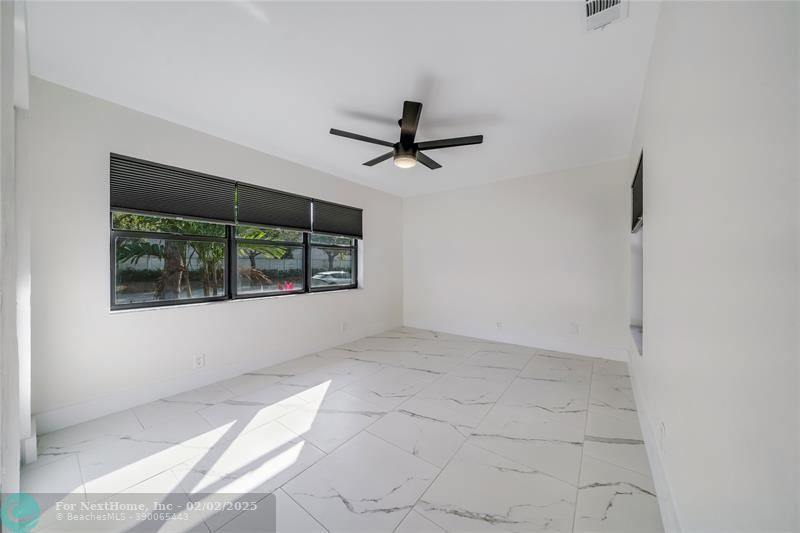 2853 SW 15th ST, Deerfield Beach, FL 33442