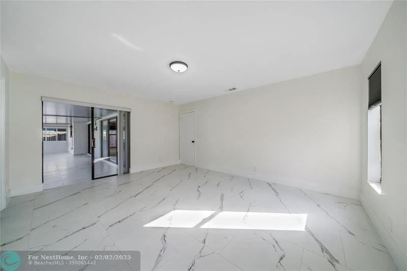 2853 SW 15th ST, Deerfield Beach, FL 33442