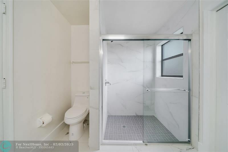 2853 SW 15th ST, Deerfield Beach, FL 33442