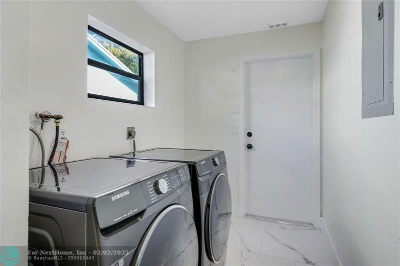 2853 SW 15th ST, Deerfield Beach, FL 33442