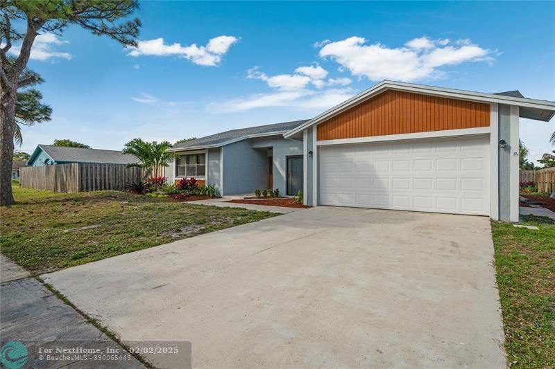 2853 SW 15th ST, Deerfield Beach, FL 33442