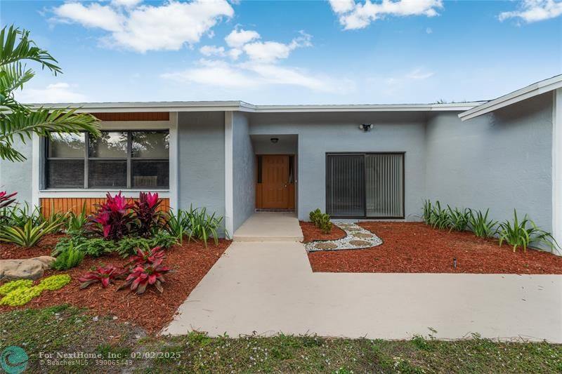 2853 SW 15th ST, Deerfield Beach, FL 33442