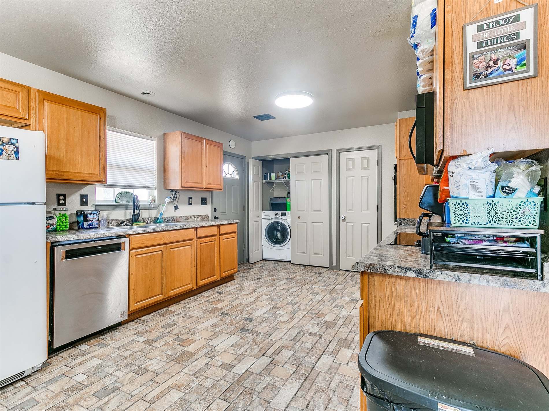 16804 Acorn Lane, Newalla, OK 74857