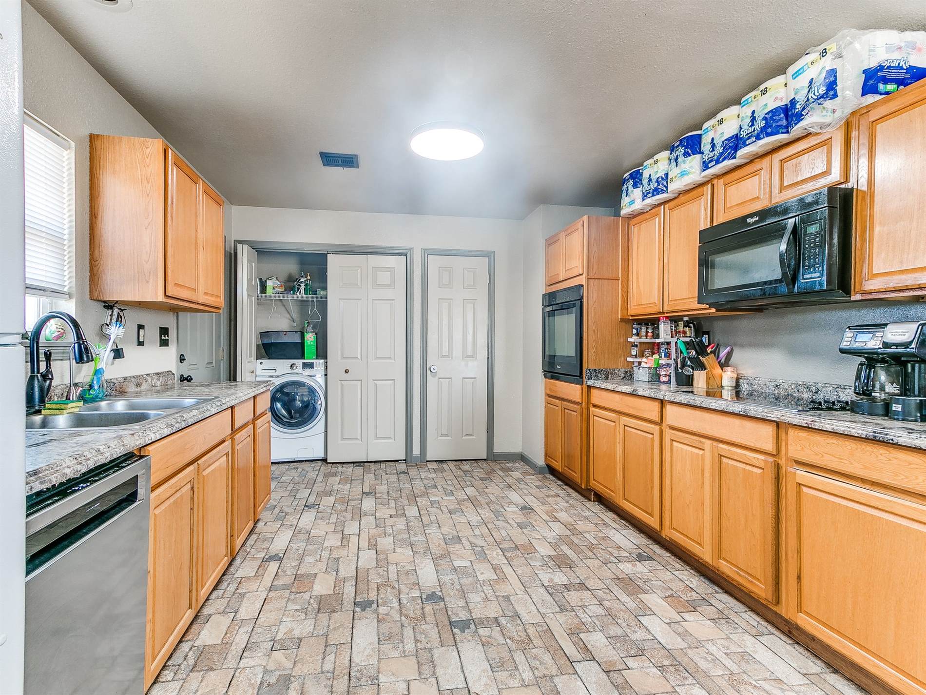 16804 Acorn Lane, Newalla, OK 74857