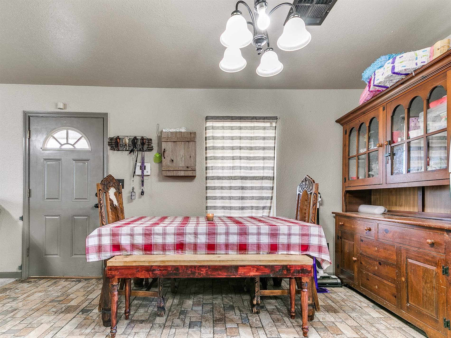 16804 Acorn Lane, Newalla, OK 74857