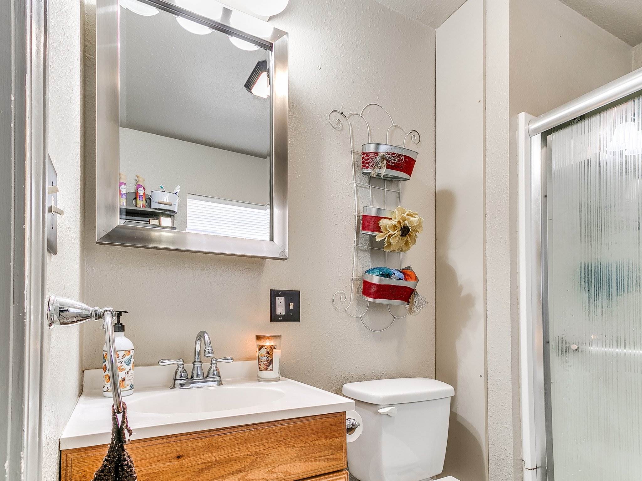 16804 Acorn Lane, Newalla, OK 74857