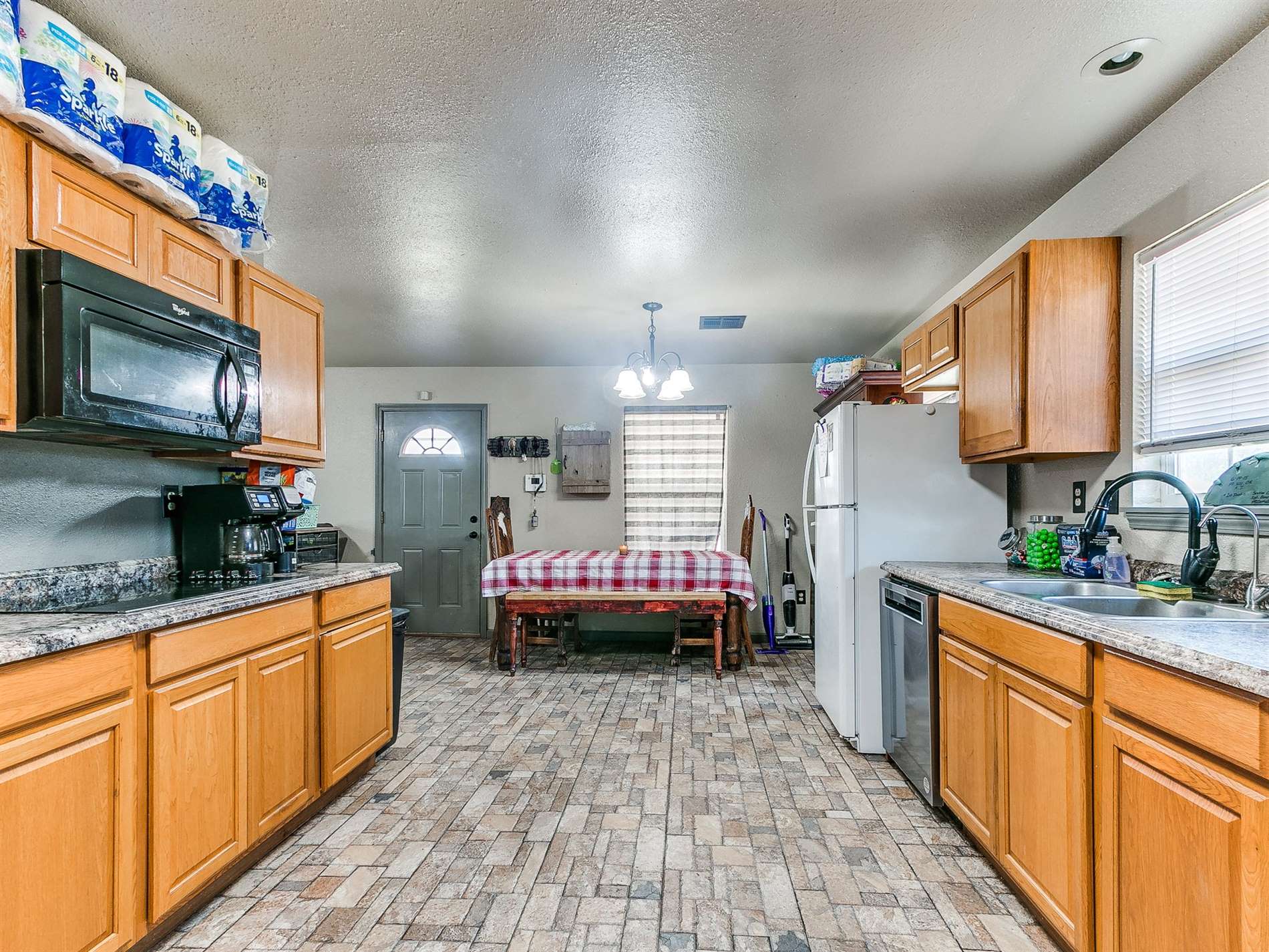 16804 Acorn Lane, Newalla, OK 74857