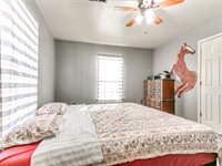 16804 Acorn Lane, Newalla, OK 74857