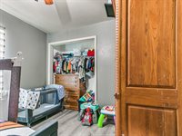 16804 Acorn Lane, Newalla, OK 74857