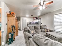 16804 Acorn Lane, Newalla, OK 74857