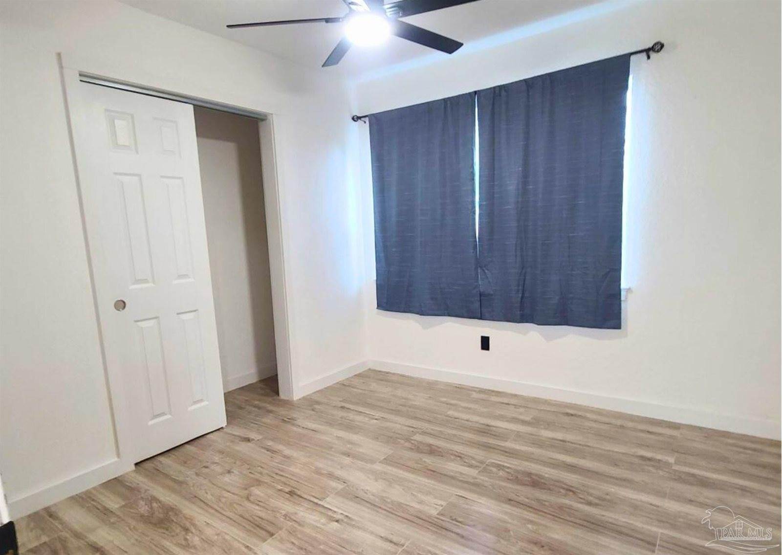 215 Emerald Ave, Pensacola, FL 32505