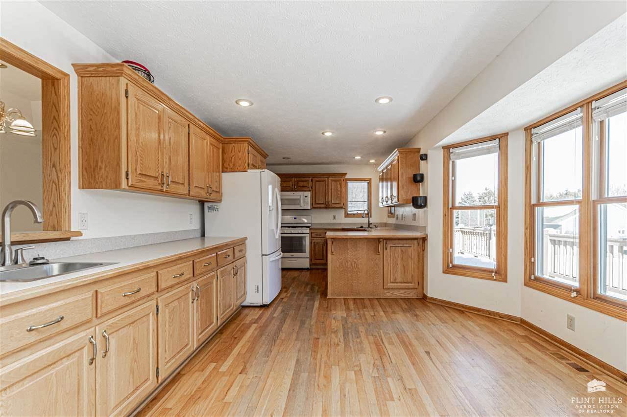 6911 McGeorge Road, Milford, KS 66514