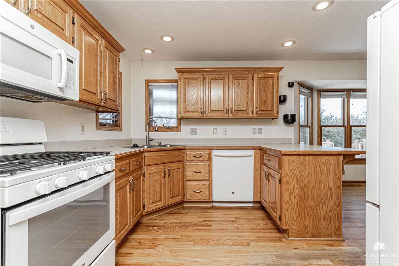 6911 McGeorge Road, Milford, KS 66514