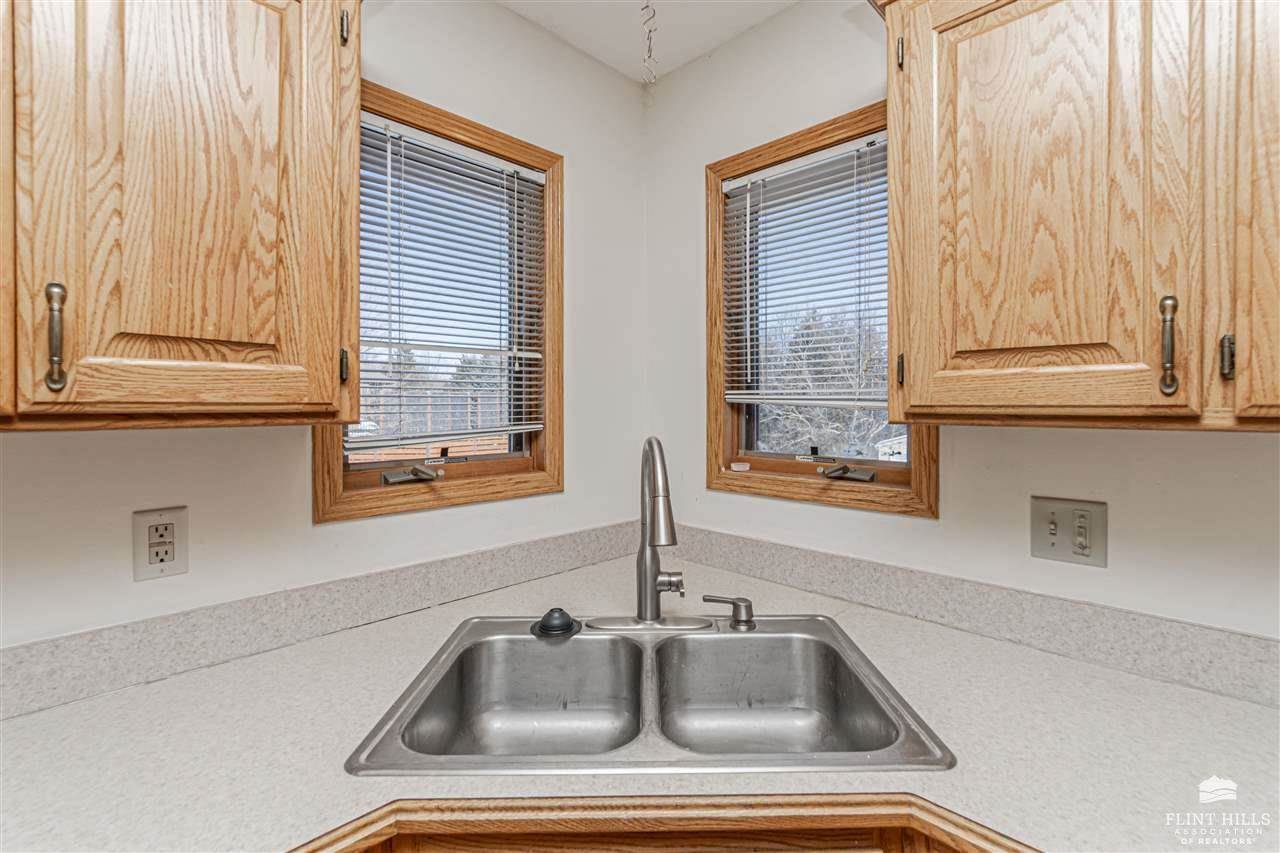 6911 McGeorge Road, Milford, KS 66514