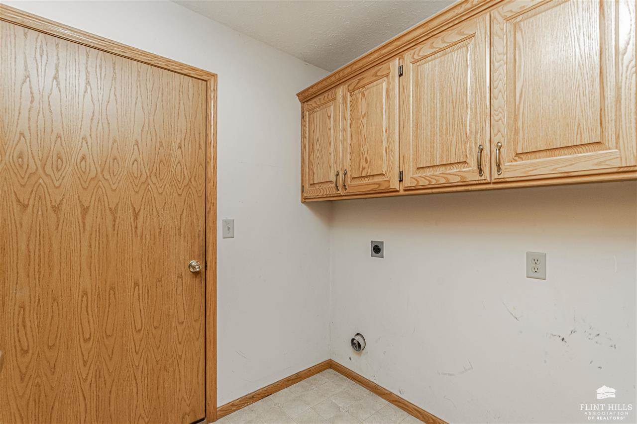 6911 McGeorge Road, Milford, KS 66514