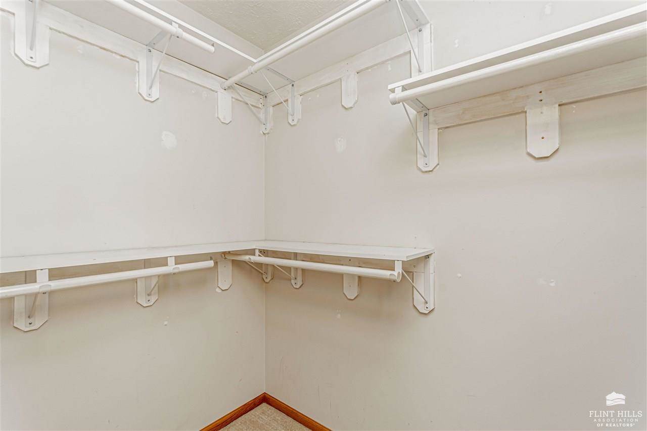 6911 McGeorge Road, Milford, KS 66514