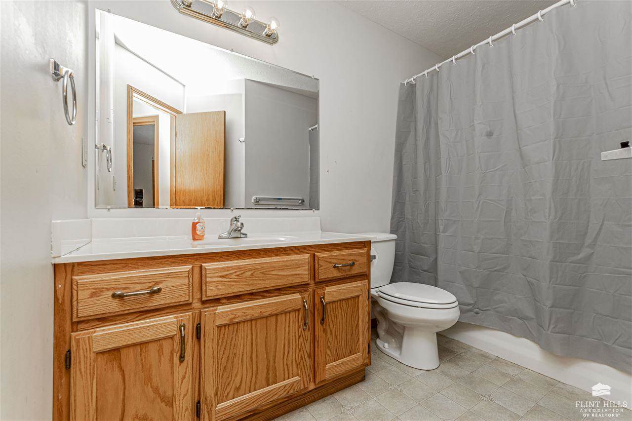 6911 McGeorge Road, Milford, KS 66514