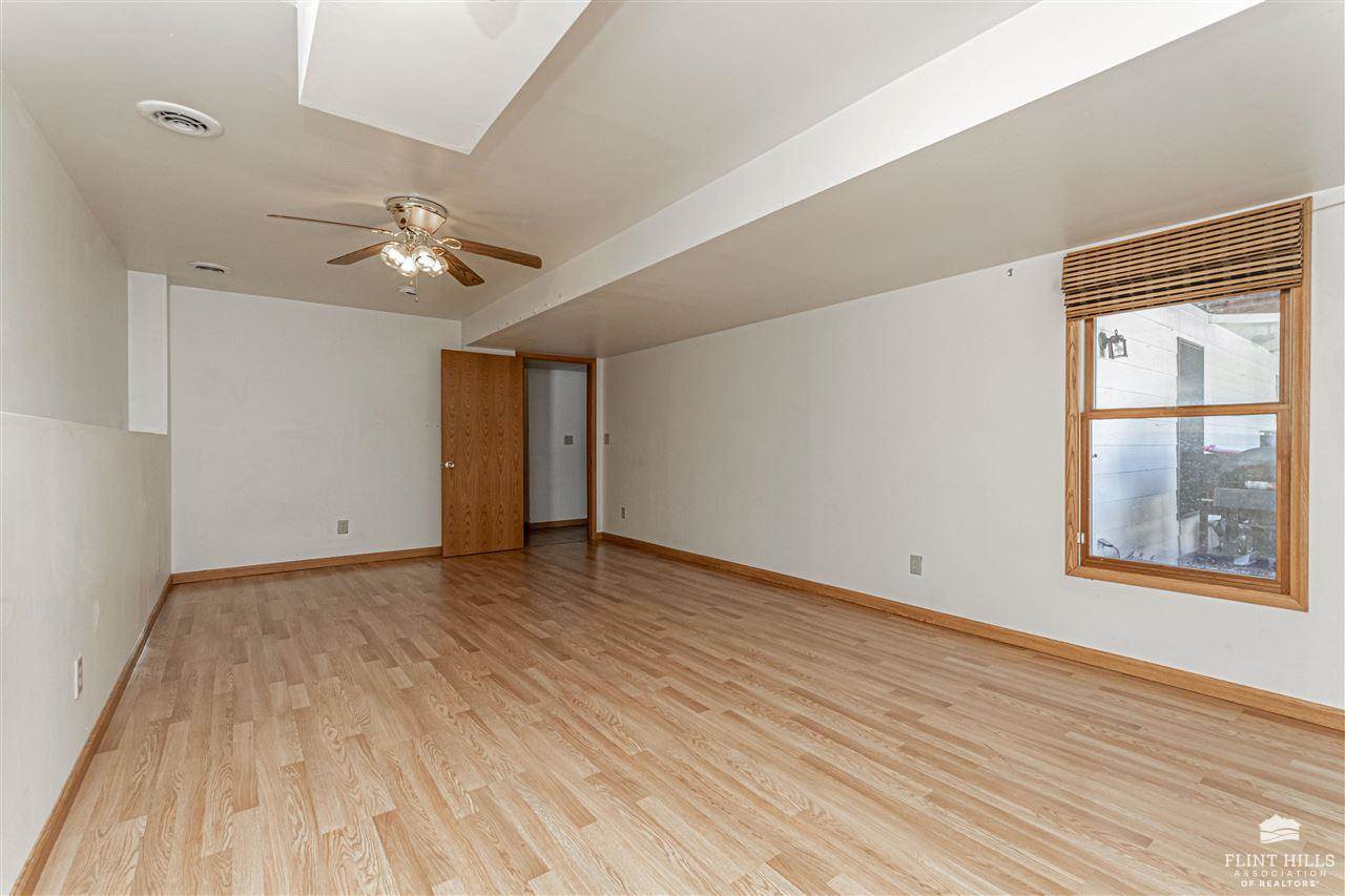 6911 McGeorge Road, Milford, KS 66514